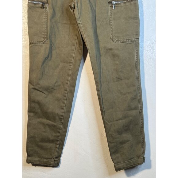 Fashion Nova High-Waisted Olive Cargo Pants With Belt & Zippered Pockets - Picture 6 of 14